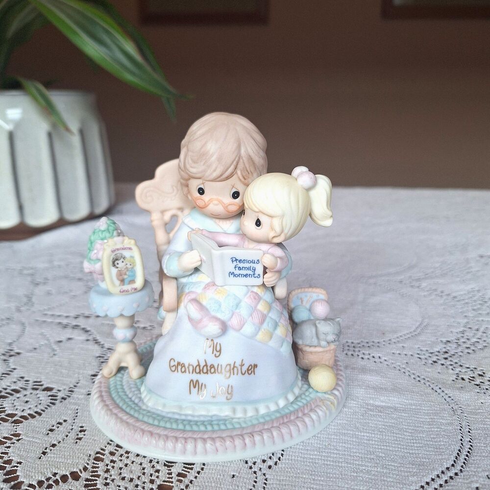 2006 PRECIOUS MOMENTS Figurine MY GRANDDAUGTHER, MY JOY Pristine Condition!